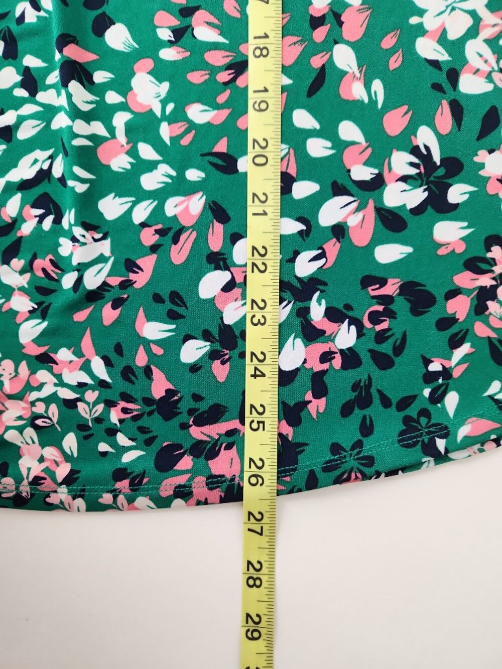 Liz Claiborne Floral Flutter Sleeve Stretch slinky blouse top 1X green pink - Picture 9 of 10